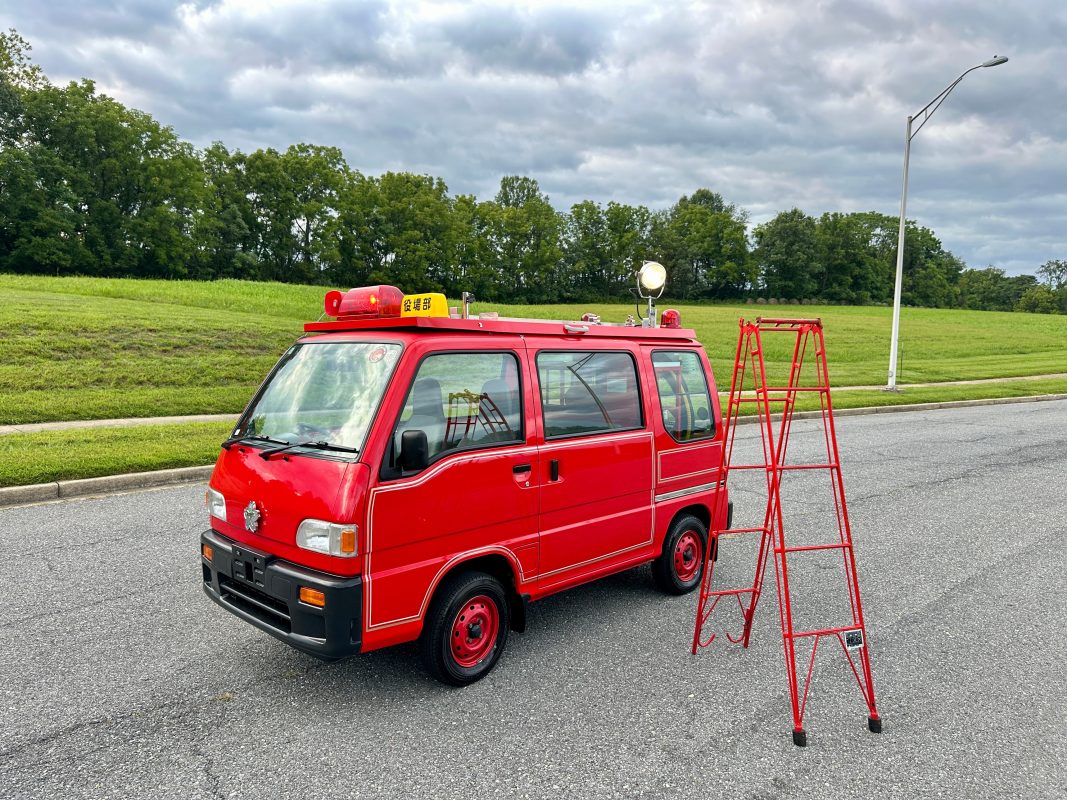 RARE FIRE VAN - 1997 SUBARU SAMBAR DIAS 4WD - FULLY EQUIPPED — LOT#931